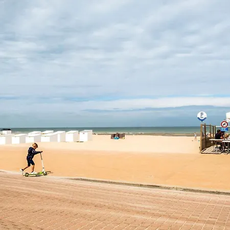 Modern In Near Seabeach