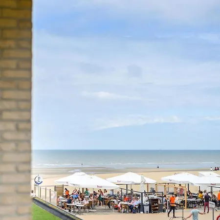 Modern In Near Seabeach Appartement
